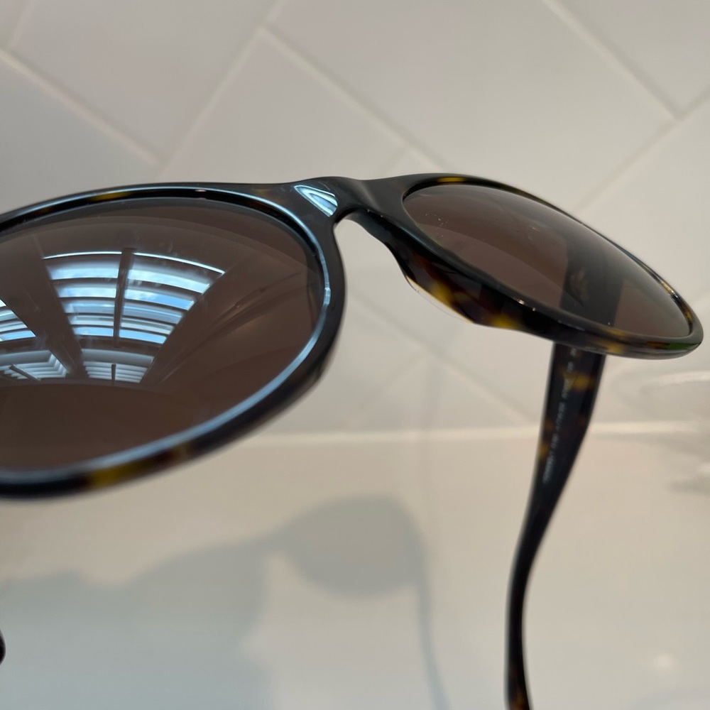 CHANEL Tortoiseshell Frame Brown Lens Sunglasses - Picture 3 of 10